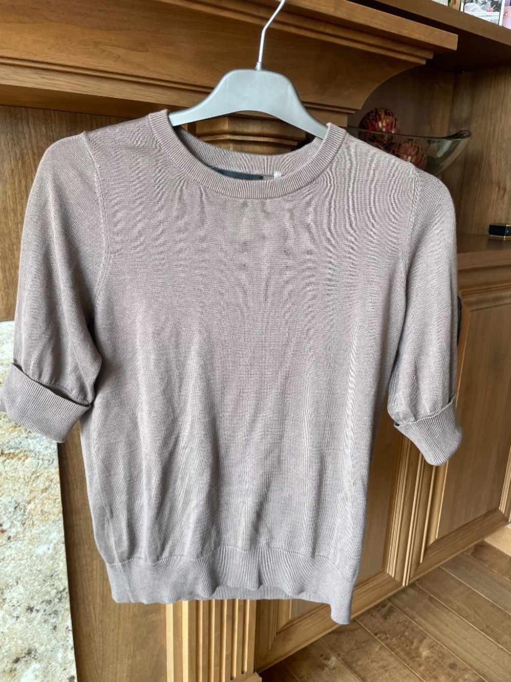REPEAT Cotton-Viscose Fine-Knit Short-Sleeve Sweater Taupe XS / S